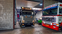 20251019-Tom-Holding-00578